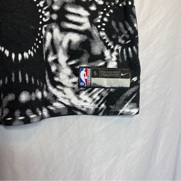 The Nike Tee “I Have a Dream” Shirt - Picture 3 of 7